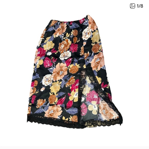 Band Of The Free Dresses & Skirts - Band of the free LILOU black floral lace slip midi skirt size med